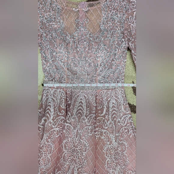 Pink modest evening gown - Picture 4 of 6